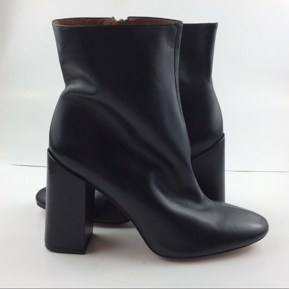 Gianni Bini Block Heel Bootie - Picture 1 of 7